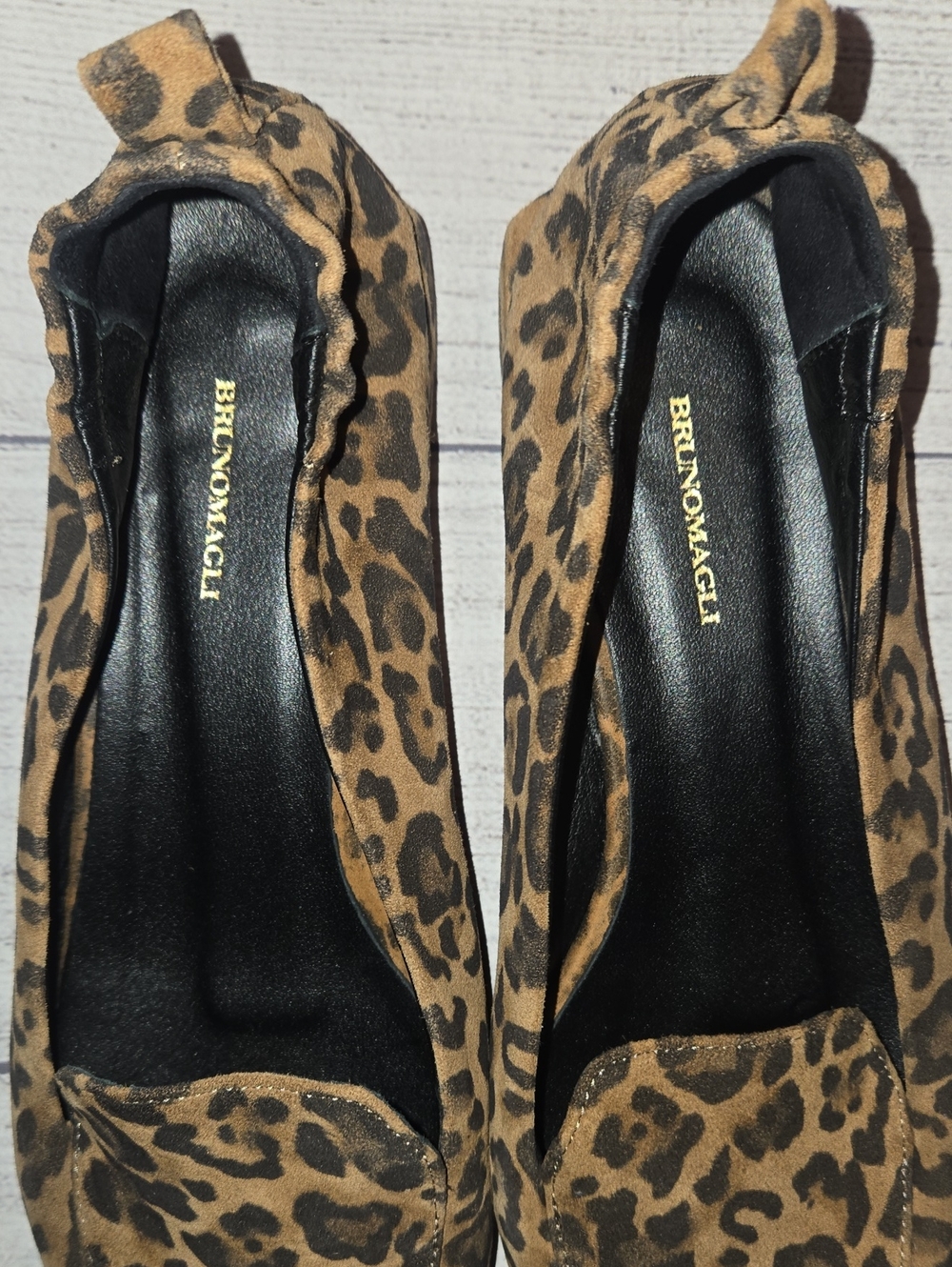 Bruno Magli Porscha Loafers Leopard Suede Size 7.5 - Picture 6 of 9